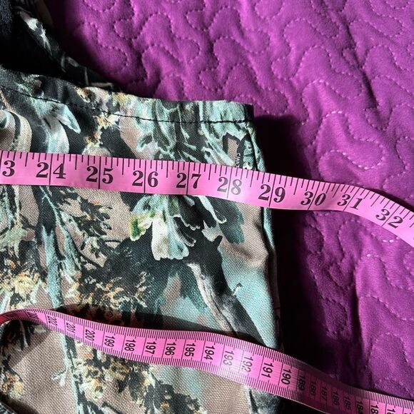 Wayne Carlton 2X hunting vest with build in back pack- many pockets ! - Picture 14 of 14